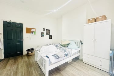 1 bed flat, Park Road, Lenton, Nottingham, NG71JG - Image 3